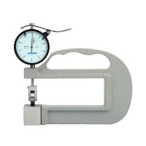 THICKNESS GAUGE WITH ROLLING WHEEL